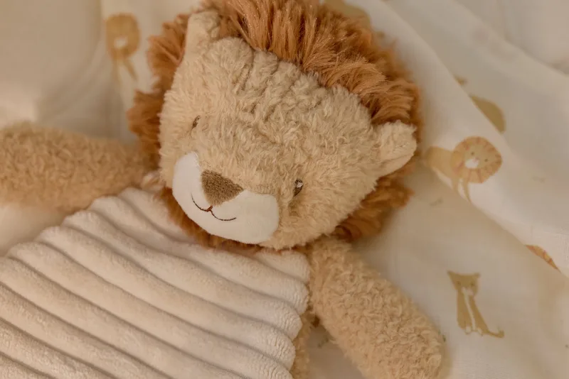 Safari Friends Knuffeldoekje Leeuw de Little Dutch en Beige – photo produit 4 sur 4