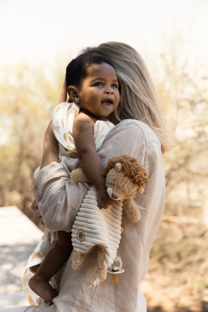 Safari Friends Knuffeldoekje Leeuw de Little Dutch en Beige – photo produit 2 sur 4